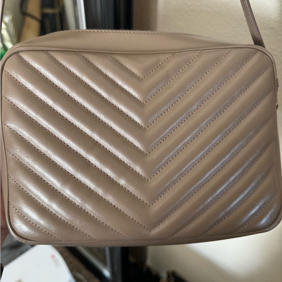 YSL — crossbody purse IN QUILTED LEATHER - Picture 4 of 9